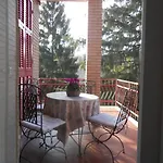 B&bla Collina Dei Ciliegi Bed & Breakfast 4*
